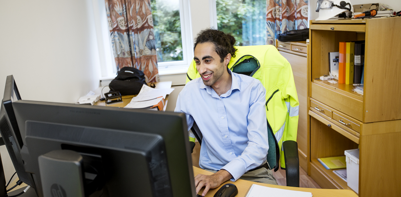 Perstorp employ Sam at his desk